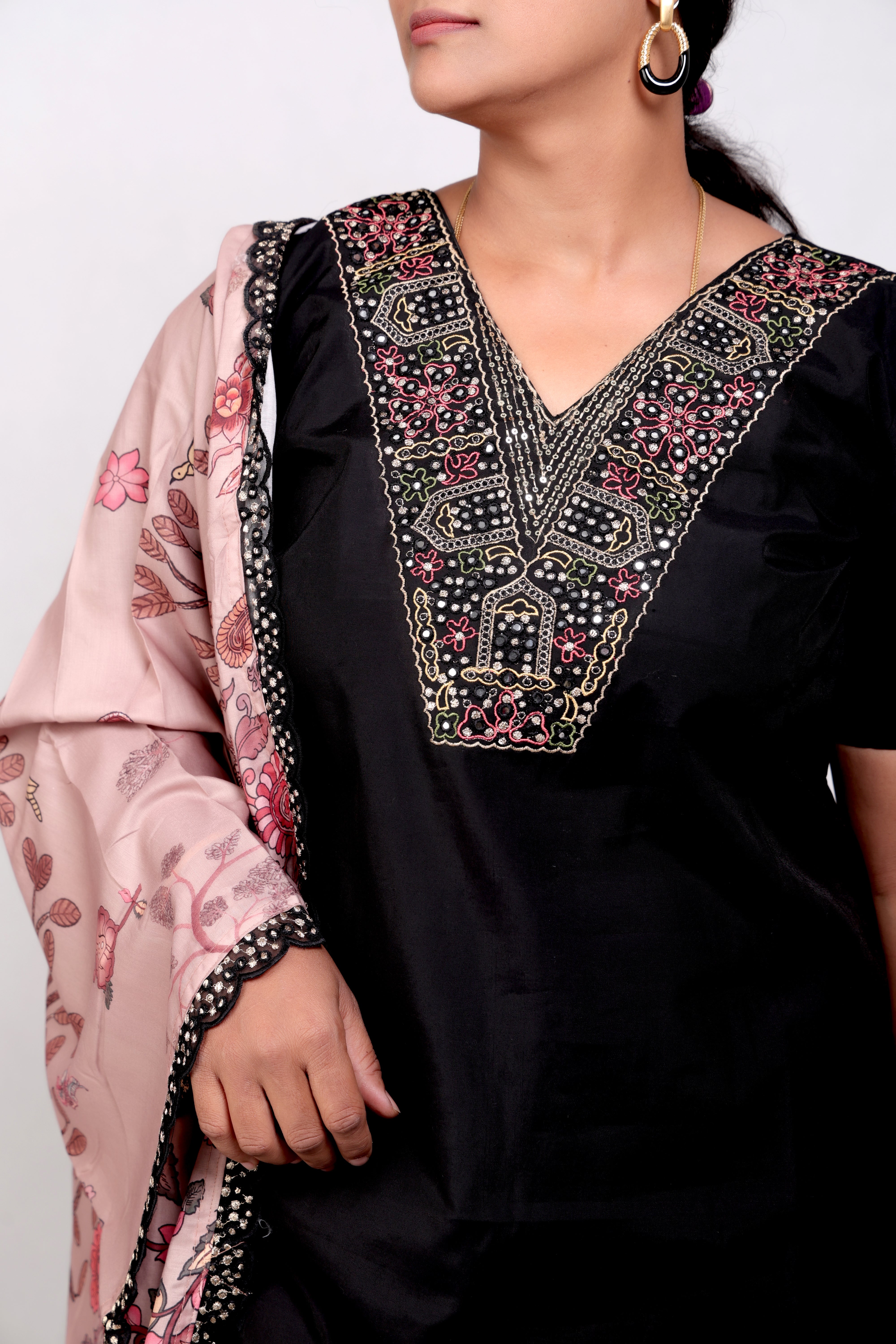 Roman Silk Salwar Set with Kalamkari Dupatta - Black